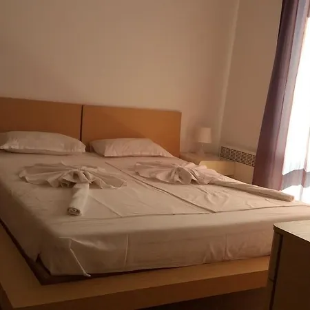 Апартамент Oasis & Parus Лозенец